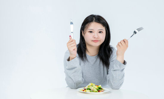 不就是肥胖嘛,為啥買保險要加費(fèi)甚至被拒保?