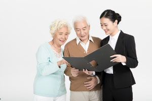 老人容易摔倒？這些預(yù)防方法你需要掌握！