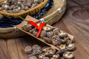 誤食了毒蘑菇，你應該如何急救？