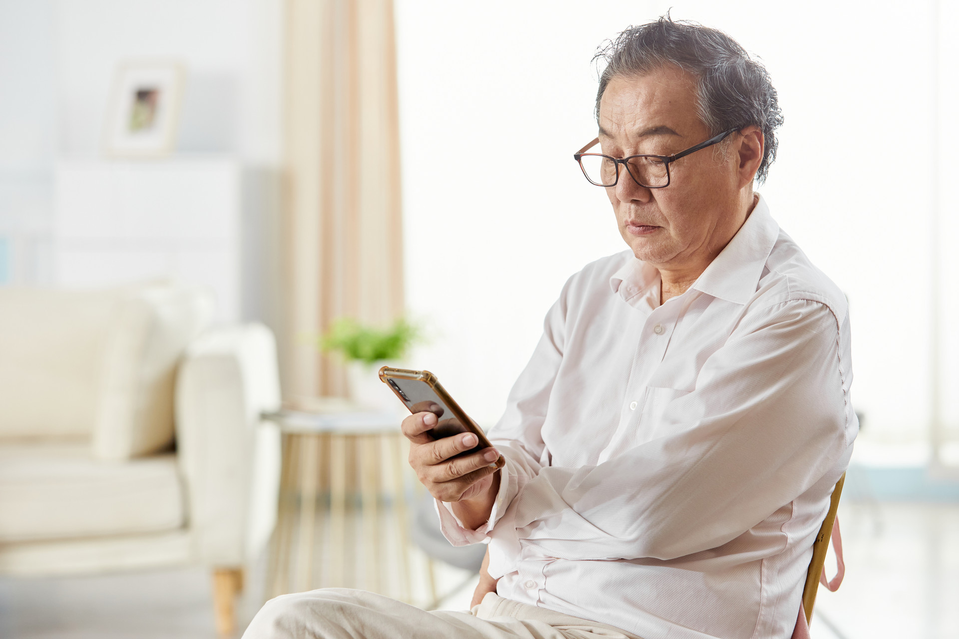 提前規(guī)劃養(yǎng)老保險(xiǎn)，保障晚年生活無憂