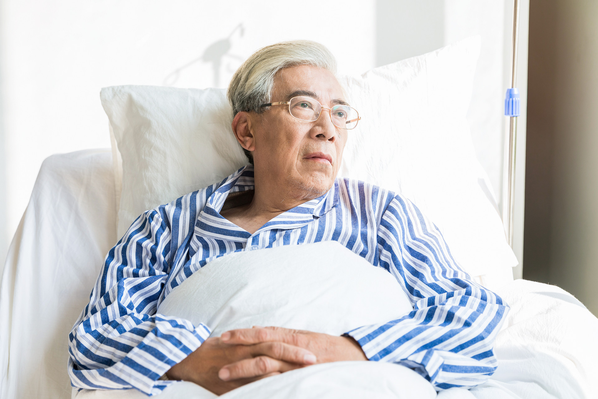 單腿站立的時間能夠預測死亡風險？10秒都不能站住的要注意啦